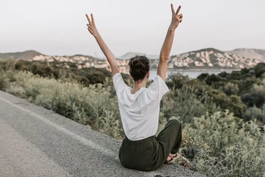 8 Emotional Growth Challenges to Empower Yourself in August (No Journal Required)
